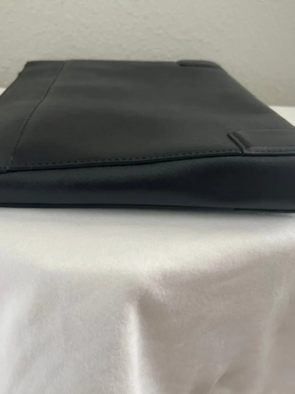 Hugo Boss Digital Portfolio Messenger Bag Leather Black